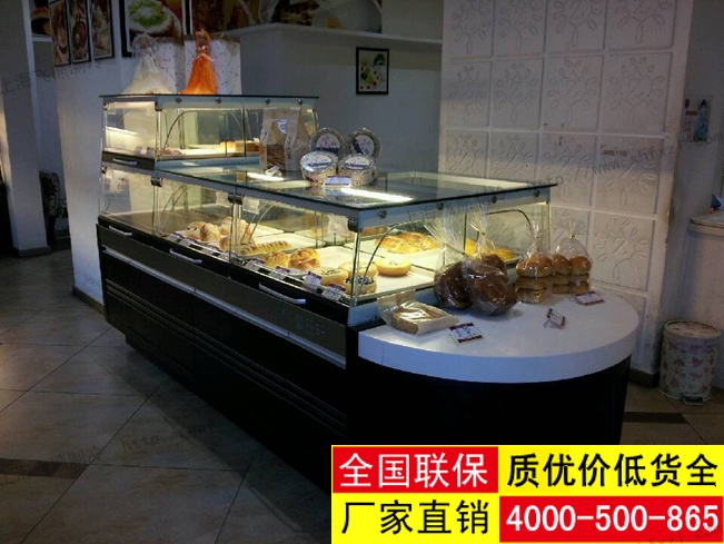 中岛面包柜